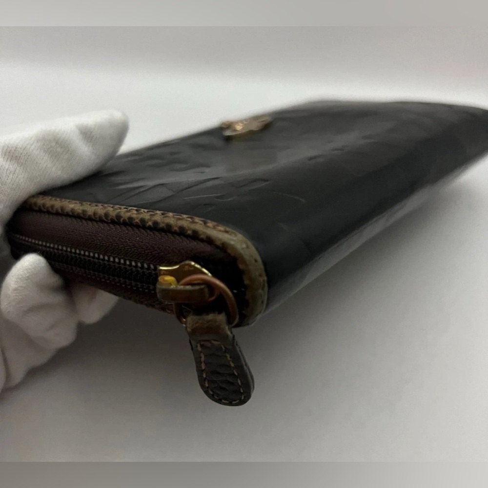 Vivienne Westwood Embossed Black Long Wallet Zip Around Gold Orb w/ Brown rimmed - Picture 7 of 15